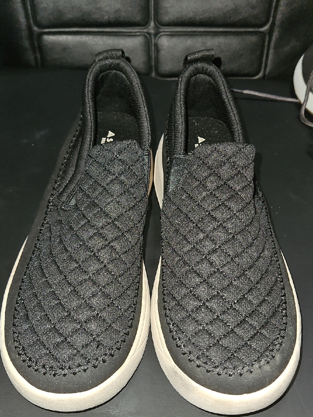Staheekum Quilted Slip-On Shoes Size 10